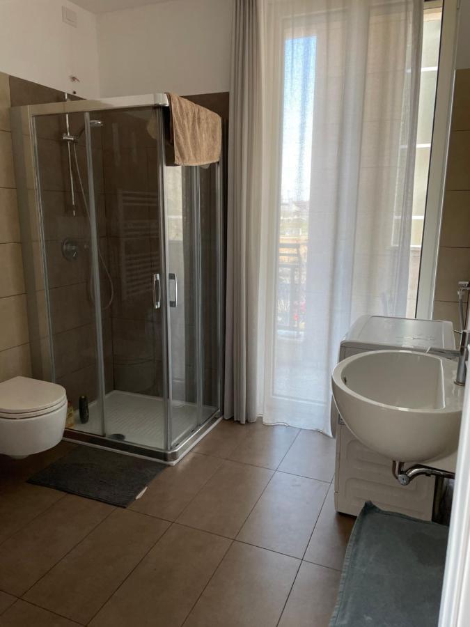 Confortevole Bilocale In Largo Marinai D'Italia Milão Exterior foto